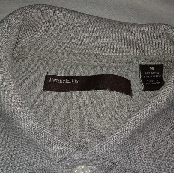 Perry Ellis Polo. - Picture 2 of 3
